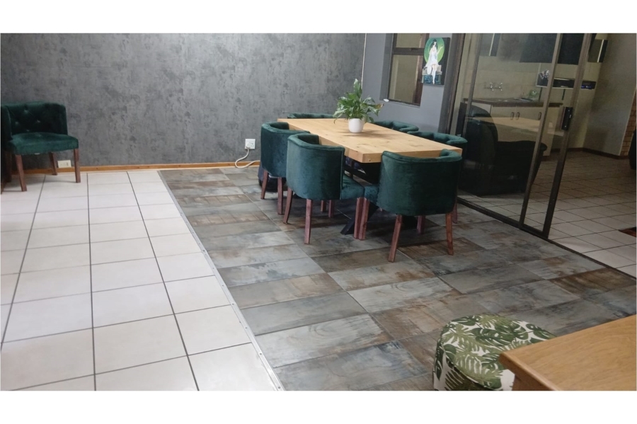 5 Bedroom Property for Sale in Porterville Western Cape
